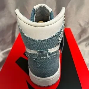 靴 Nike Women's Air Jordan 1 High OG\"Denim\" Womens Jordan 1 High OG Denim |REVIEW + ON FEET| - YouTube
